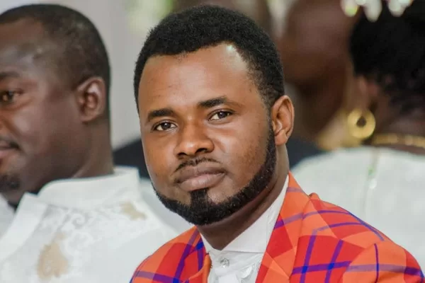 Ernest Opoku boasts about being given a BJ on a VIP bus