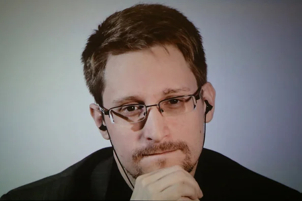 Edward Snowden Net worth, age, wife, family, and children