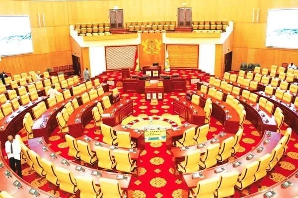 Parliament suspends sessions on the second day of the minority boycott